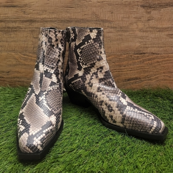 Host Pick 🥳🥳 New ALL SAINTS Lenora Snake Print Bootie Sz 36 - Picture 8 of 10